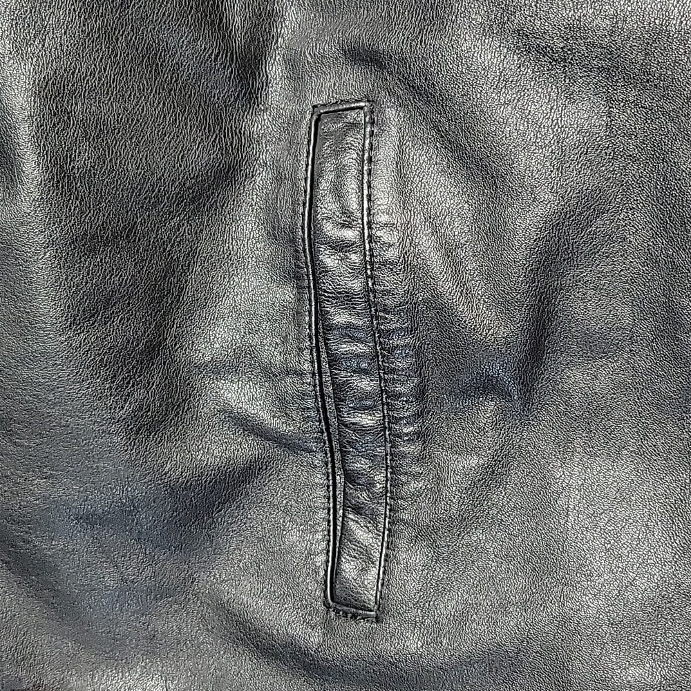Lord & Taylor Leather Jacket Size 8P - Picture 7 of 7